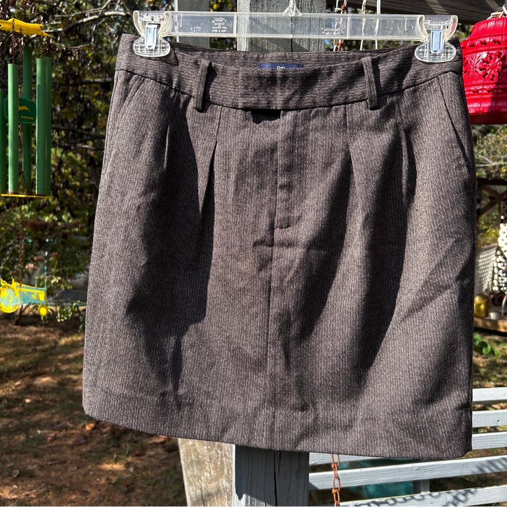 GAP Charcoal Pleated Skirt